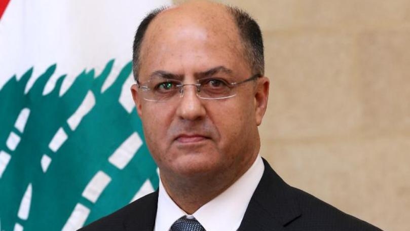 MTV correspondent: Agriculture Minister brought to the Cabinet session several apple boxes that read "Your country's apples are yours and your children's" in order to distribute them to President Aoun and the ministers