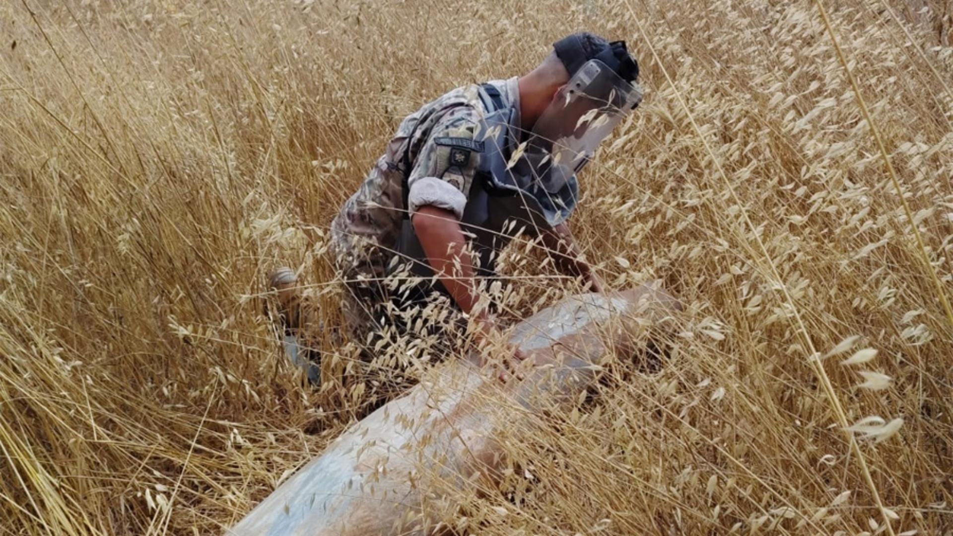 بالصّور: إزالة ذخائر غير منفجرة وتفكيك قنابل طيران
