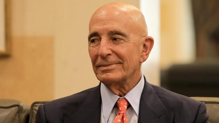 Barrack has arrived in Ain el-Tineh to meet with Berri