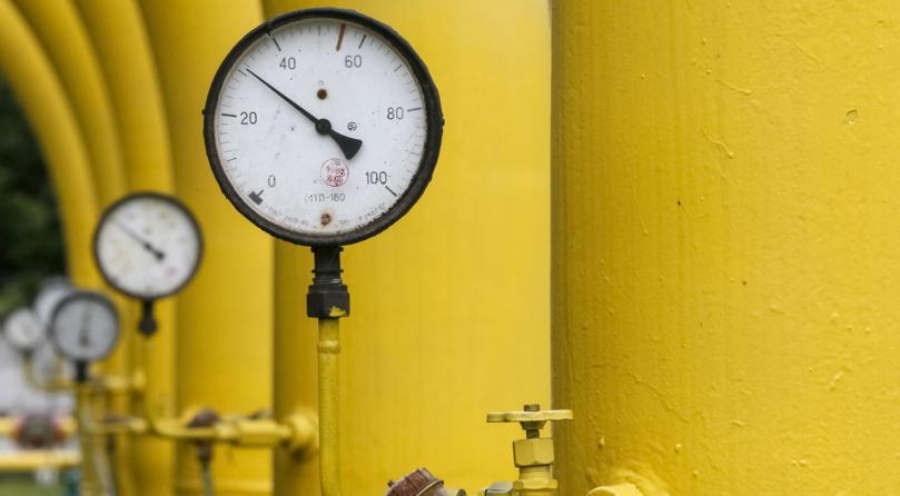 Defying war risk, European traders store gas in Ukraine