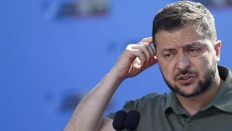 زيلينسكي يكشف عن مشكلة تهدّد قواته