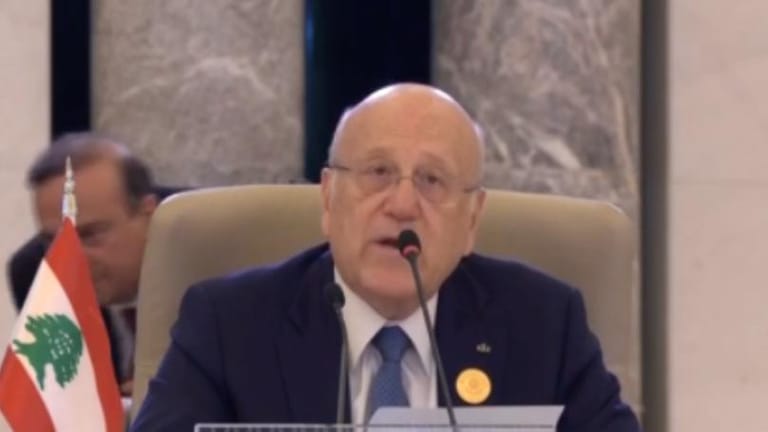 ميقاتي: اسمحوا لي أن أسمّي هذه القمّة بـ"قمة تضميد الجراح" وأثمّن عودة الشقيقة سوريا للقيام بدورها في جامعة الدول العربية