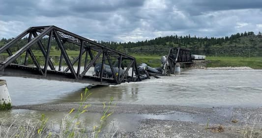 Montana bridge collapse sends tank cars into Yellowstone River