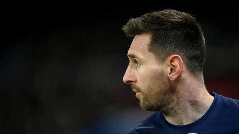 ميسي يُثير أزمة جديدة