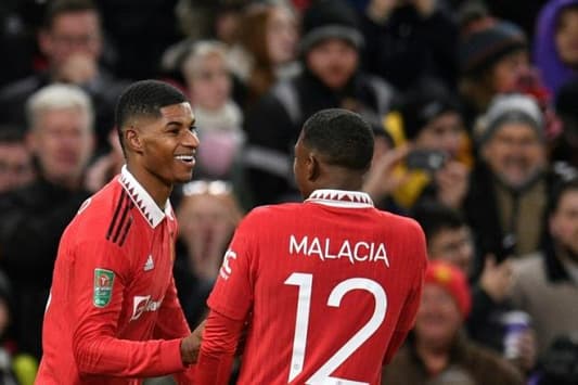 Manchester United attacker Marcus Rashford has signed a contract extension keeping him at the club until 2024, the English outfit announced on Saturday