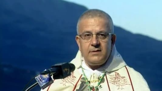 وفد من "حزب الله" زار المطران العمار في صيدا مهنئا بعيد مار مارون