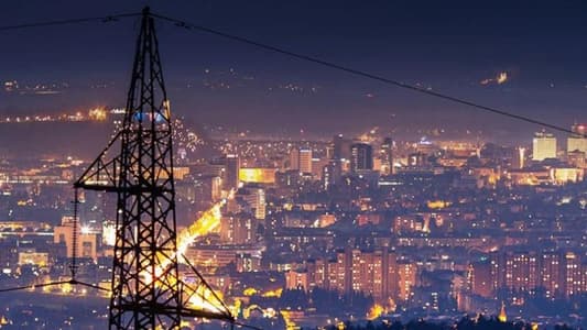 وزير الطاقة يبشّر اللبنانيين: 10 ساعات من الكهرباء يوميًّا