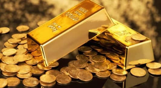 Gold prices slip as fading banking jitters dampen demand