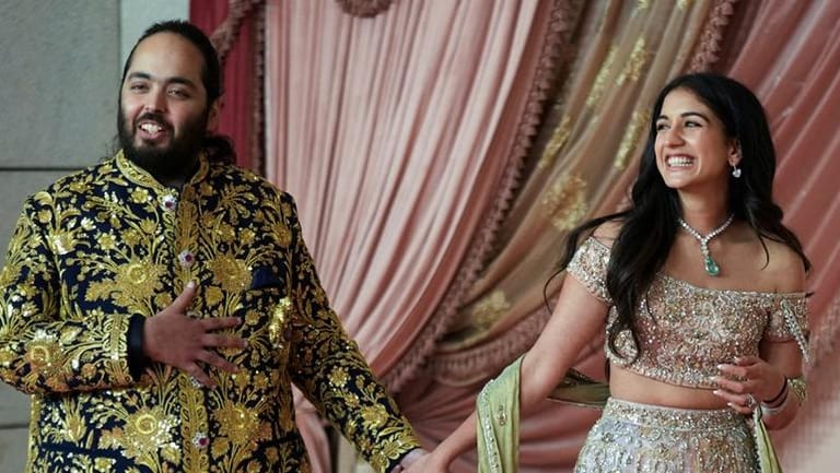 بعد زفاف أسطوري... ما حقيقة انفصال أنانت أمباني عن زوجته؟