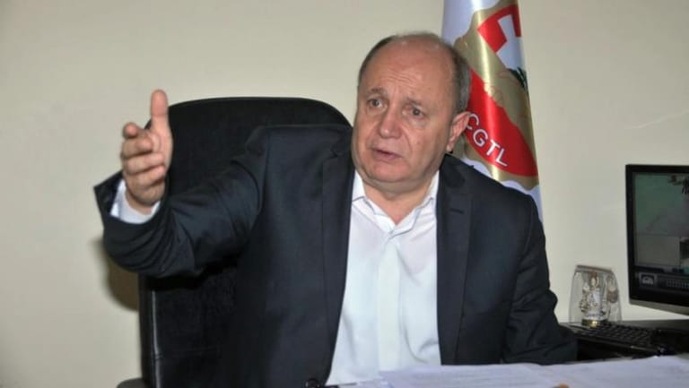 الأسمر لمولوي: لم نعُد نحتمل الوعود تفضّل واطلق المناقصة