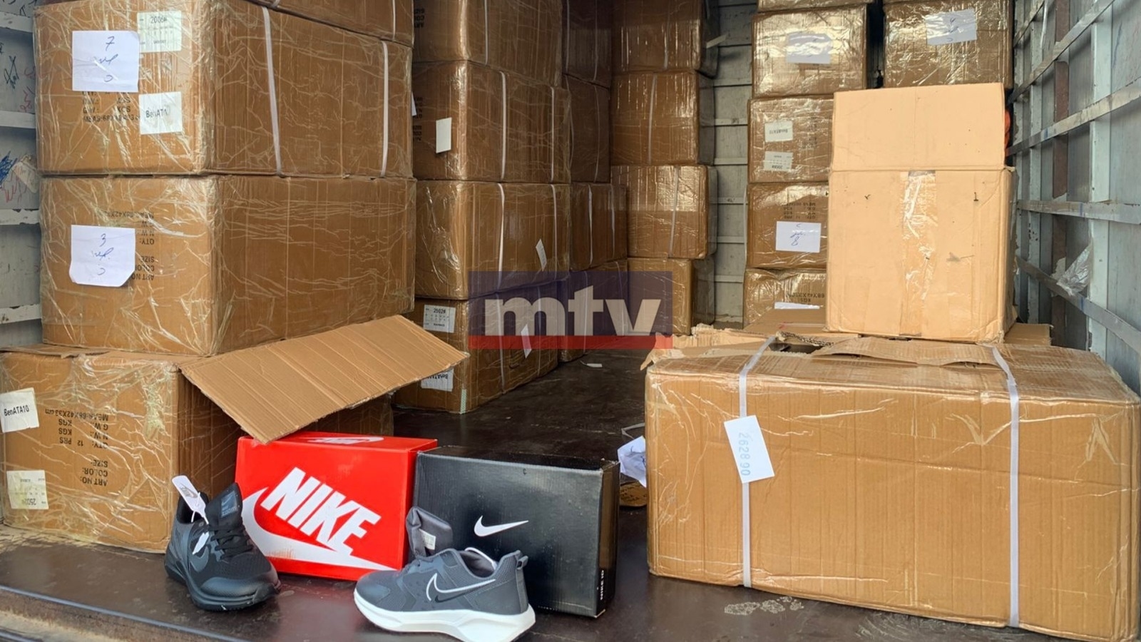 Photos: Pickup Truck Seized with an Illegal Load