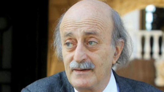 Jumblatt contacts Raad, offering condolences on the martyrdom of his son