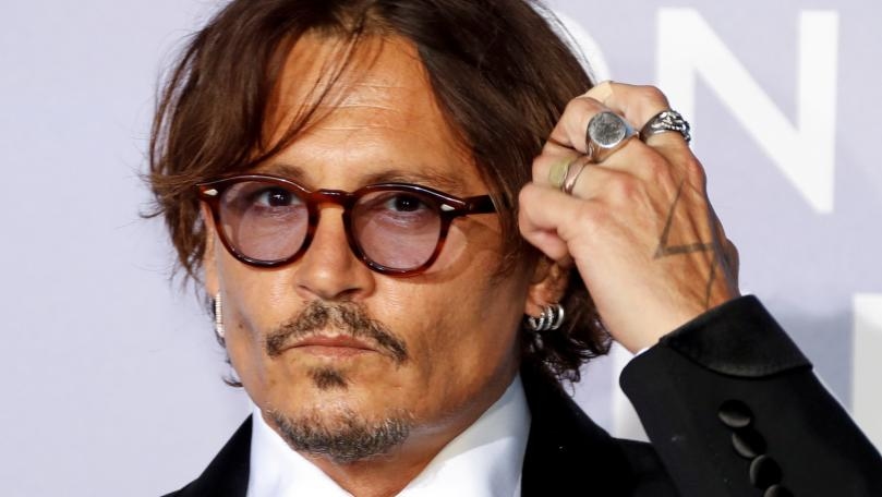 جوني ديب بالصورة التشويقية الأولى من فيلمه السينمائي الجديد