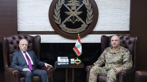 Defense Minister visits Army Commander to offer condolences