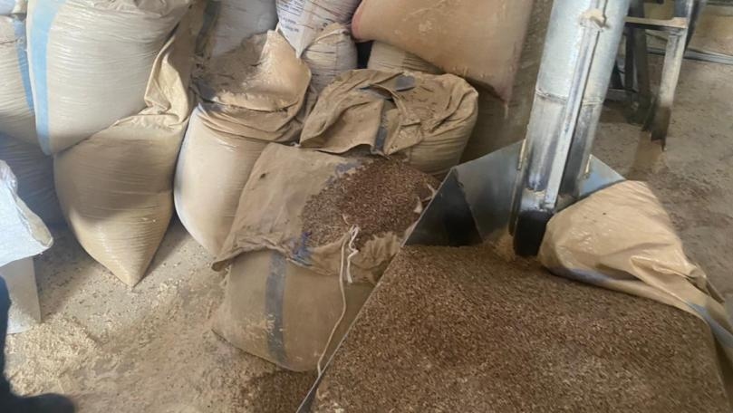 بالصور: تصنيع في الخيم... وتزوير "ماركات"