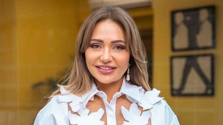 جدل واسع في المغرب بسبب تكريمات ليلى علوي المتكررة