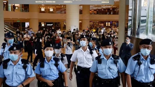 Hong Kong police deploy bomb squad to a court