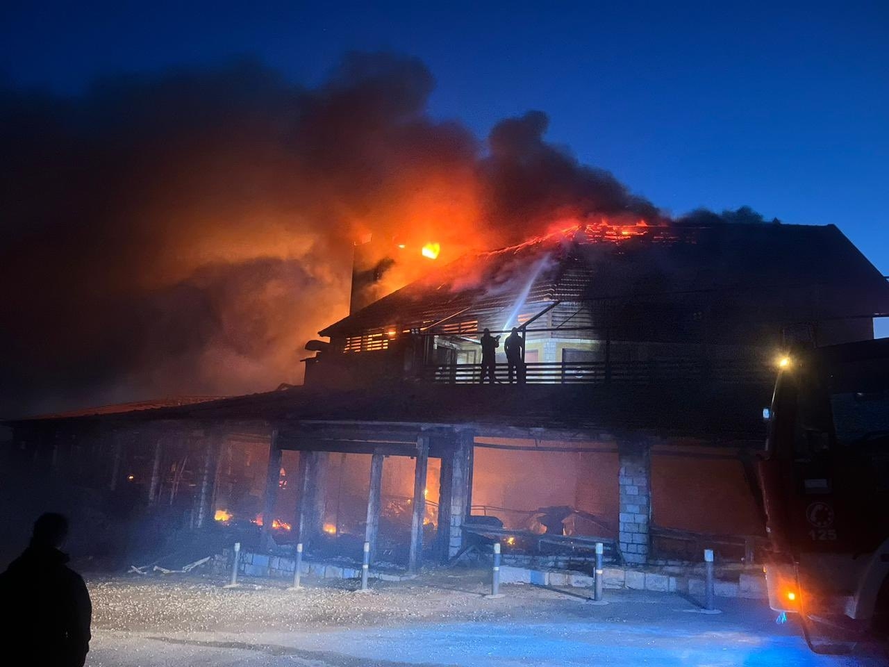 Watch: Huge Fire Breaks Out in a Restaurant in Aannaya