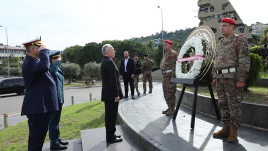 Defense Minister lays a wreath at Fakhreddine's Statue in Yarzeh