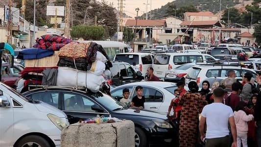 الصحة: نتابع أوضاع آلاف النازحين حديثا من سوريا