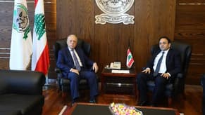 Defense Minister broaches developments with itinerant visitors