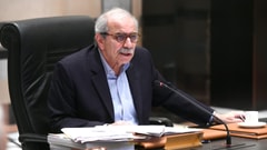 ماذا لو أُسقِطت الحكومة أو طُرحت الثقة بوزراءٍ منها؟