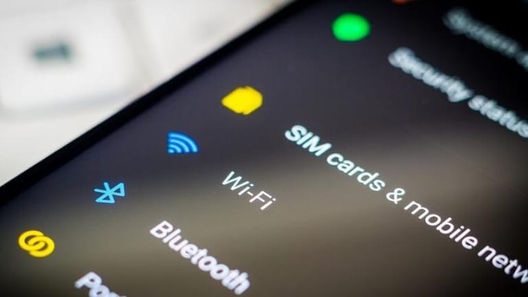 إنتبه من "البلوتوث" و"الواي فاي" في هاتفك