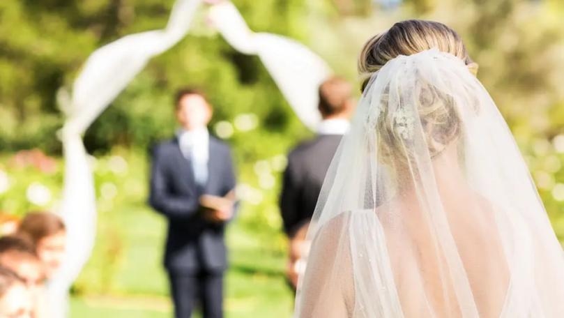 Woman Cancels Wedding After Discovering Mum 'Paid Fiancé' to Go Out With Her