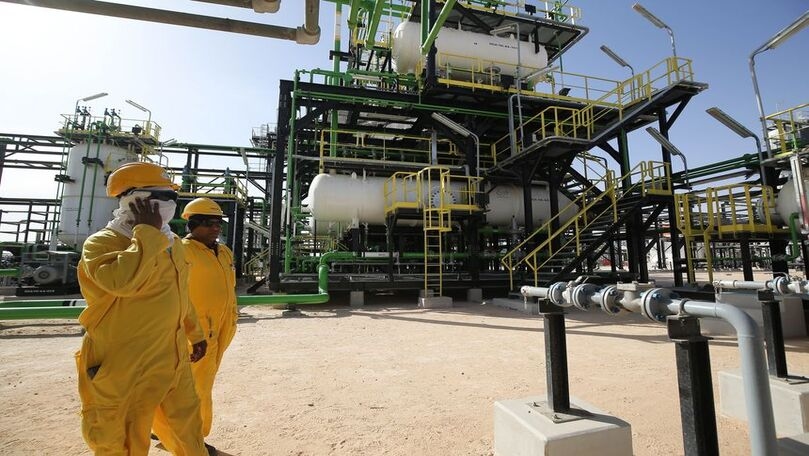 Massive oil and gas deposits discovered in North Africa