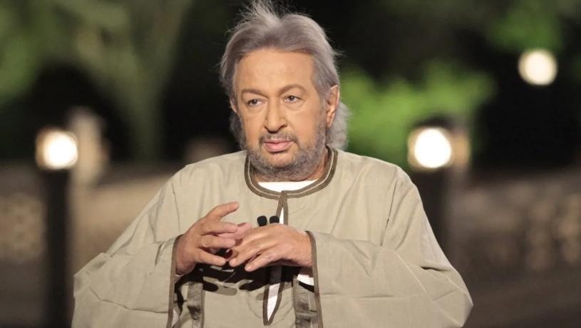 انهيار منزل طفولة نور الشريف... وهذه ردة فعل ابنته!