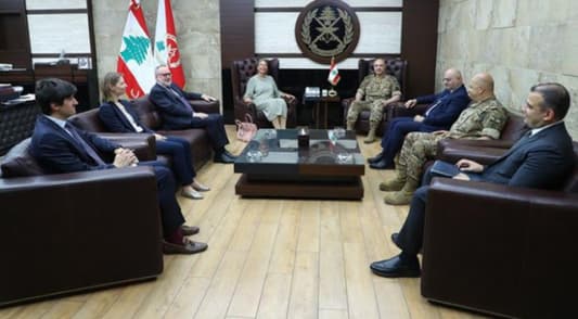 Army chief receives Ambassadors, Secretary General of Lebanese-Syrian Supreme Council