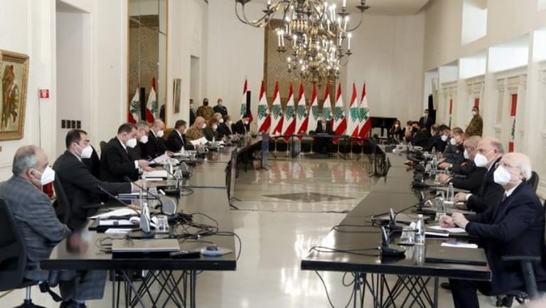 Aoun chairs Higher Defense Council's meeting: Extending total lockdown until February 8