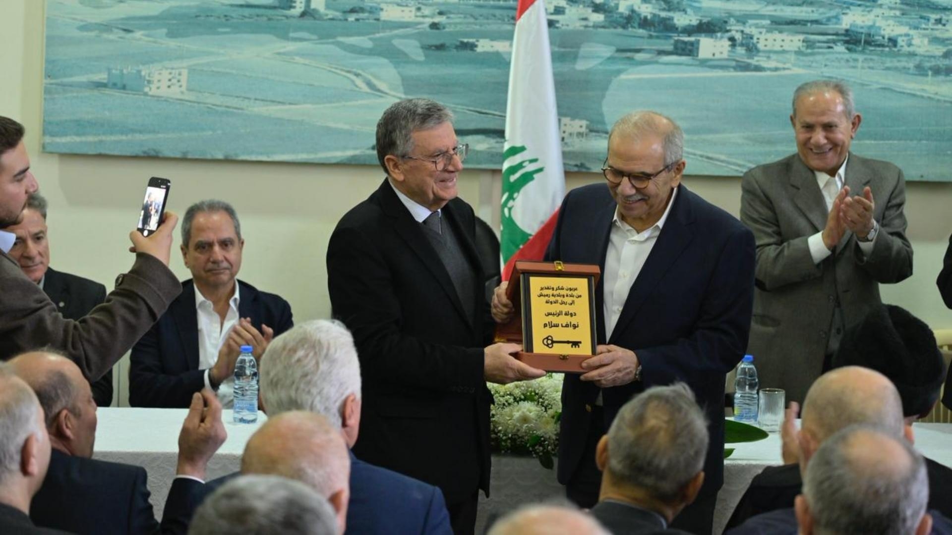 Photos: Salam Ends Tour in the South