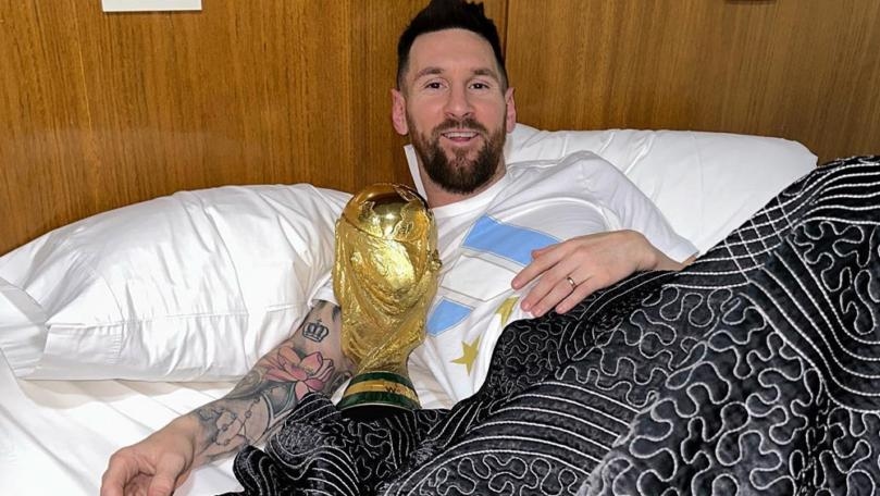 Photos: Messi Sleeping with World Cup Trophy
