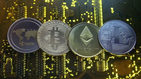 Crypto industry gripped by anxiety as bitcoin wobbles near key $20,000 level