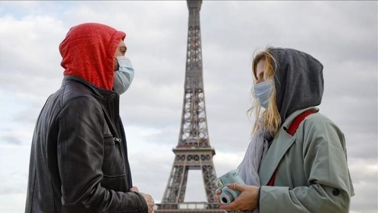 تراجع ملموس في الإصابات الجديدة بكورونا في فرنسا