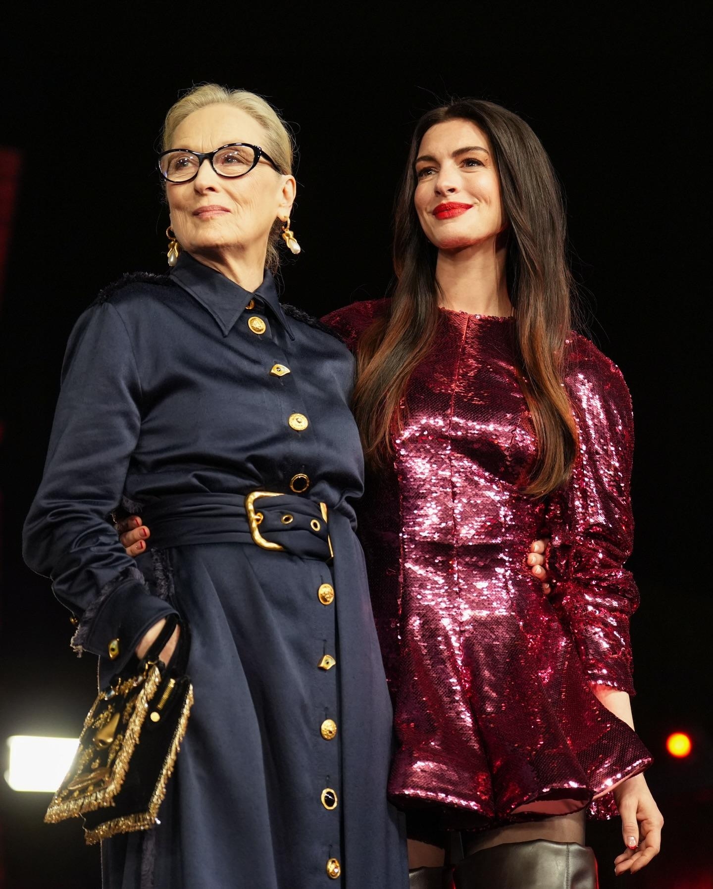 بالصور: ميريل ستريب وآن هاثاواي في المكسيك للترويج لفيلمهما The Devil Wears Prada 2