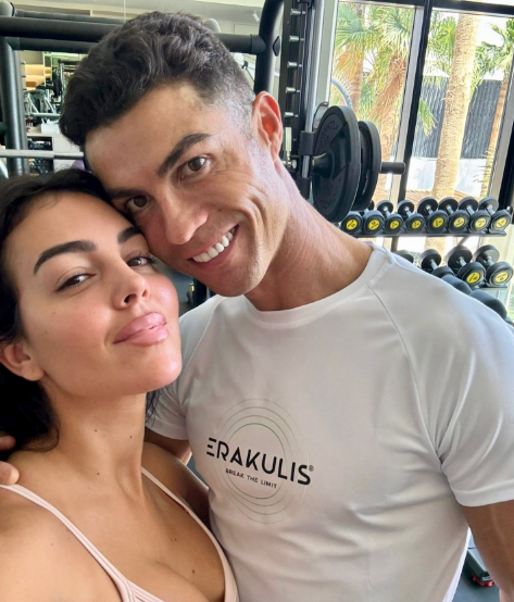 جورجينا "أميرة" في عيد ميلادها الـ 31