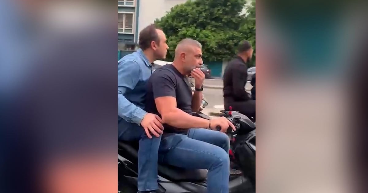 بالفيديو: نائبٌ على دراجة ناريّة... بلا لوحات ولا خوذة!