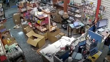 بالفيديو: زلزالٌ قويّ... وتحذيرٌ لـ3 دول من تسونامي