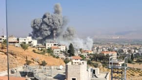 Watch: Israeli Airstrike Targets a Building