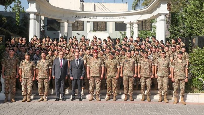 قائد الجيش للضباط المتخرجين: حافظوا على المؤسسة لتمنع سقوط لبنان