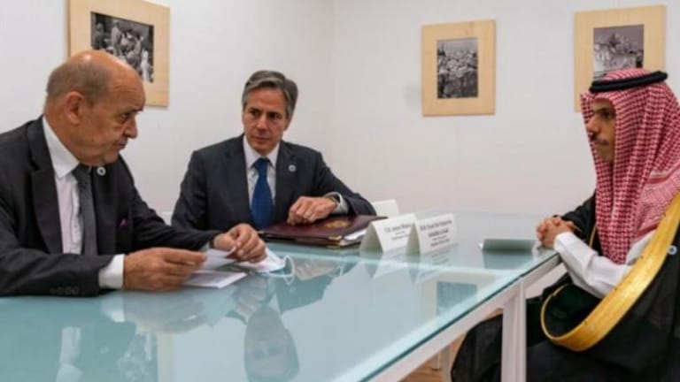 حوار ثلاثي لإنقاذ لبنان من الانهيار؟