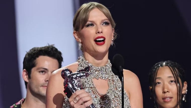 Taylor Swift announces new album during historic VMAs speech