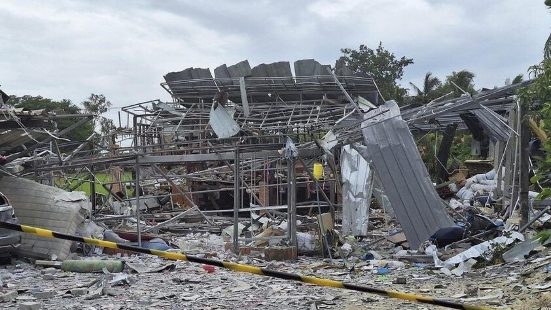 بالصّور: انفجار في ورشة للألعاب النارية.. وقتلى