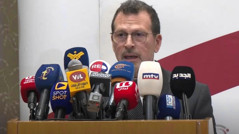 وزير المهجرين كمال شحادة ممثلاً الرئيسين عون وسلام خلال لقاء تضامني مع شهداء كنيسة مار الياس في دمشق: نقدّم تعازينا للشعب السوري والإرهاب لا يفرّق بين طائفة وأخرى وحمى الله أوطاننا من شرّ الإرهاب