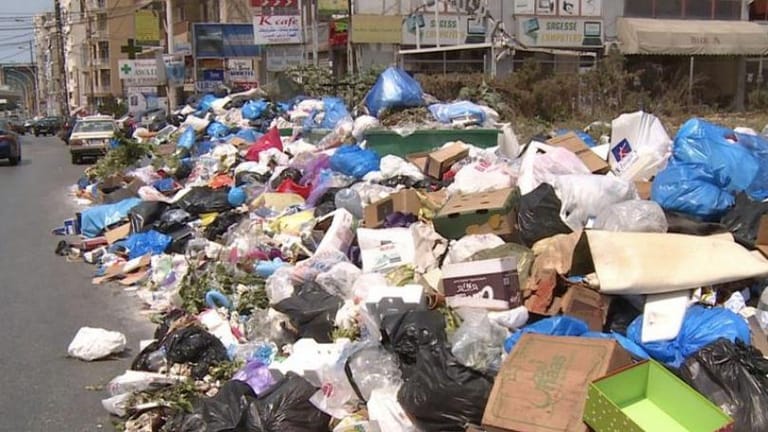 اللبنانيون يواجهون الأمراض القاتلة بسبب... النفايات!