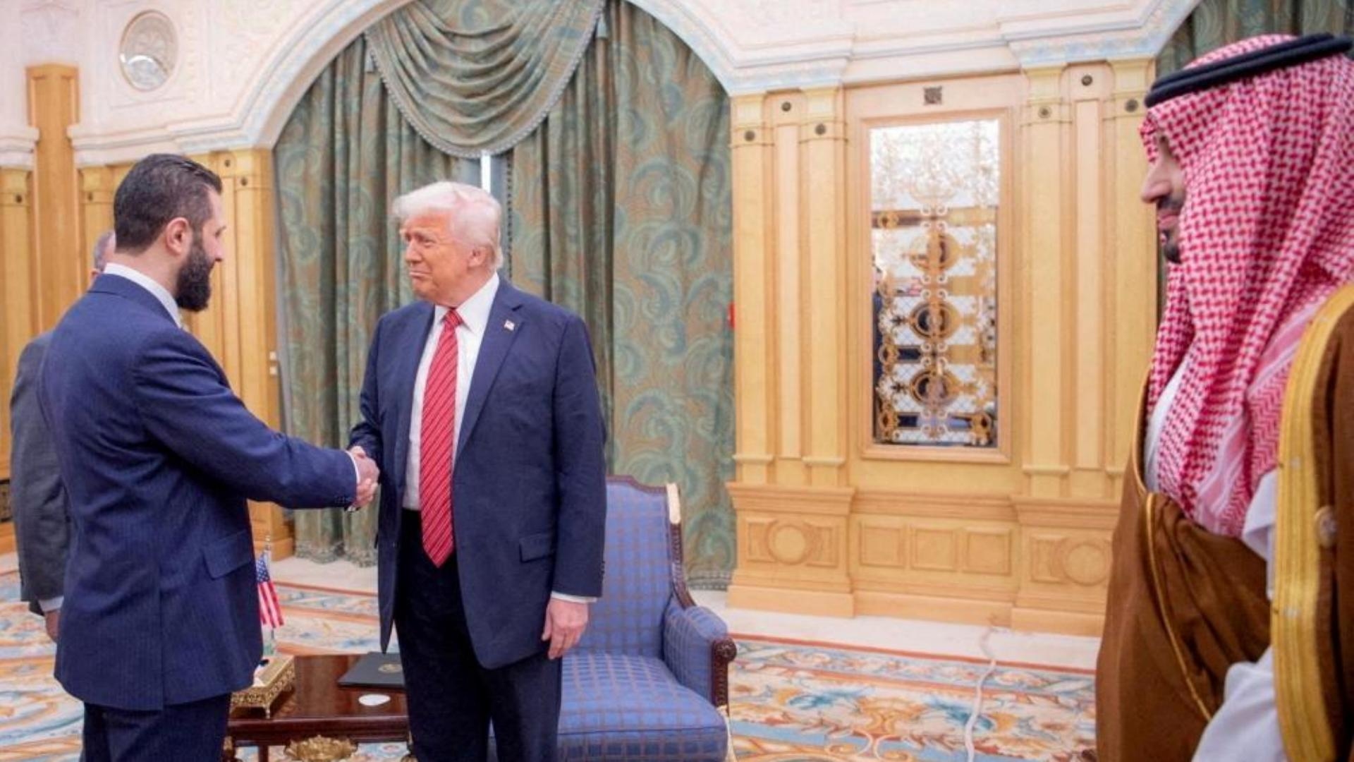 الشرع إلى "عرين" ترامب... زيارة "متخَمة" بالأمن والاقتصاد