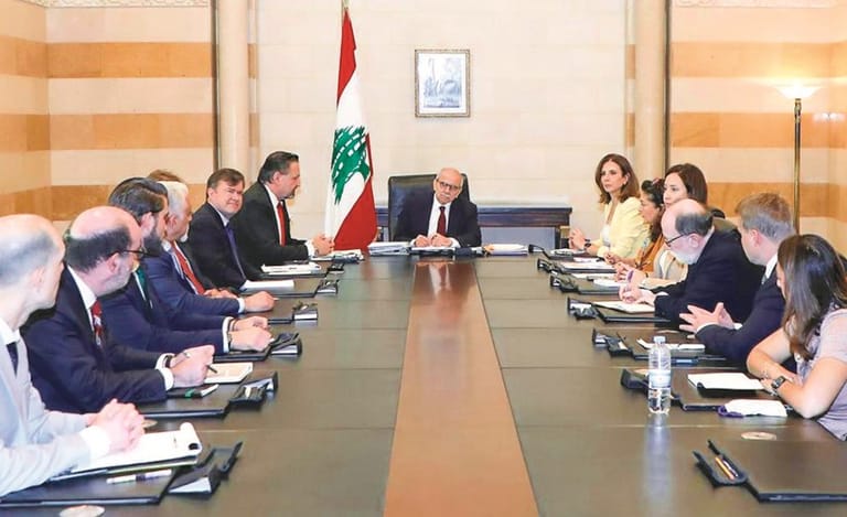 سؤال لبناني لوفد "الخزانة": أيهما أسهل نقل السلاح أم الأموال؟