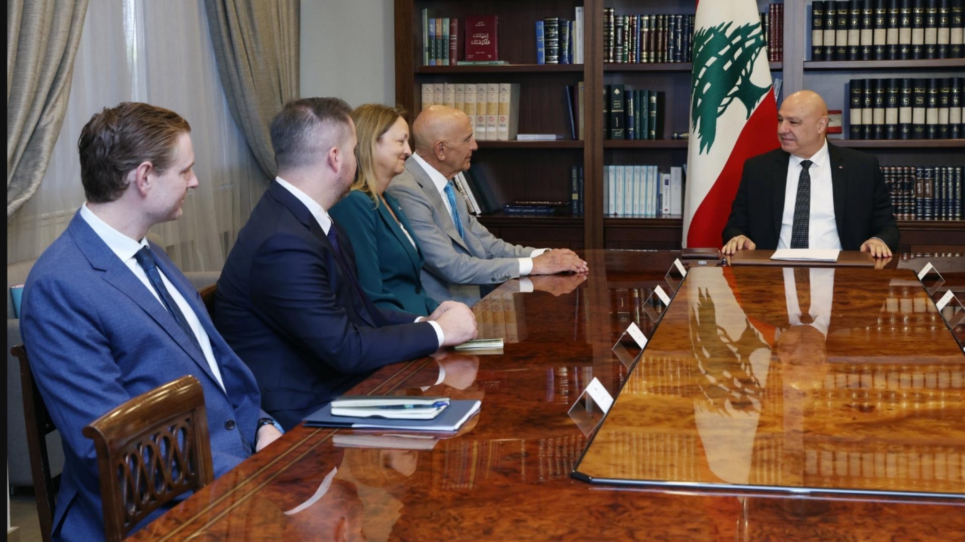 Photos: Aoun Meets with Barrack